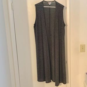 Lularoe Joy longline vest in gray, size Medium (10-12)